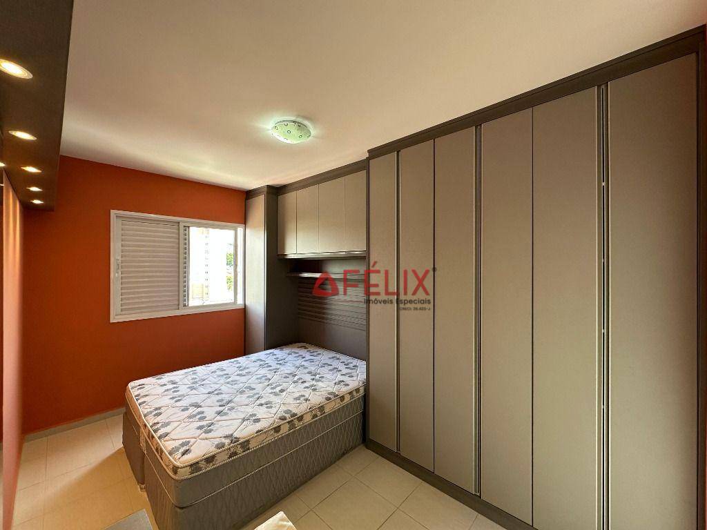 Apartamento para alugar com 2 quartos, 80m² - Foto 15