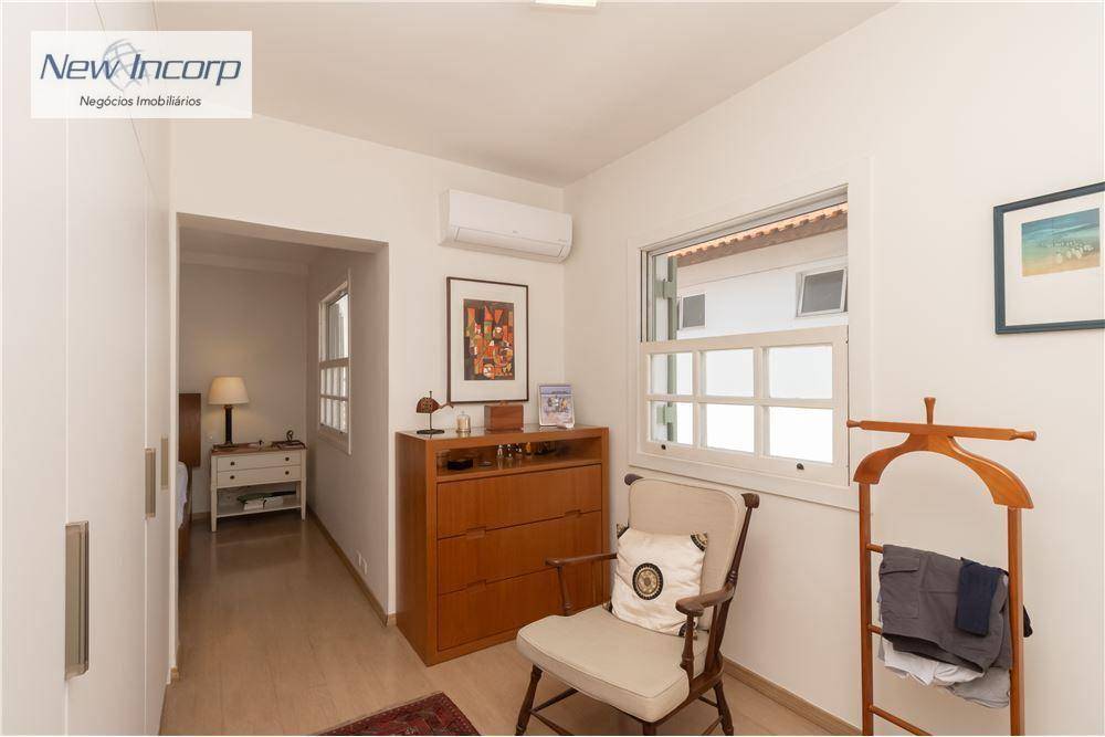 Casa à venda com 3 quartos, 168m² - Foto 14