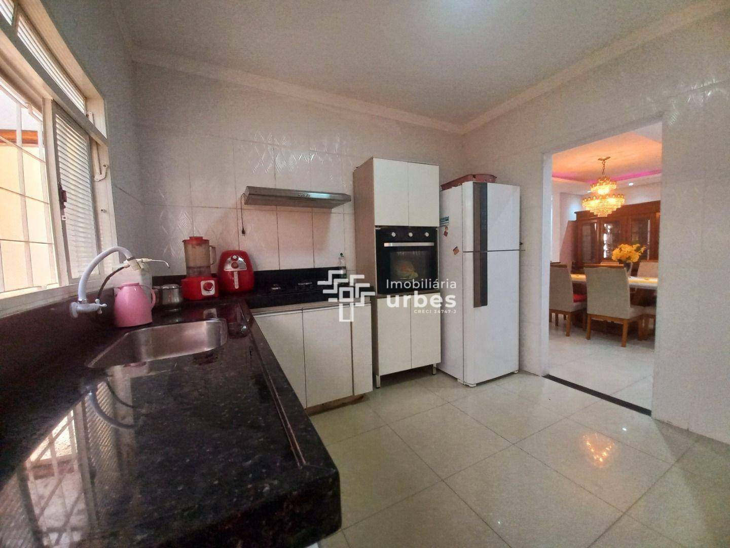 Casa à venda com 3 quartos, 124m² - Foto 17