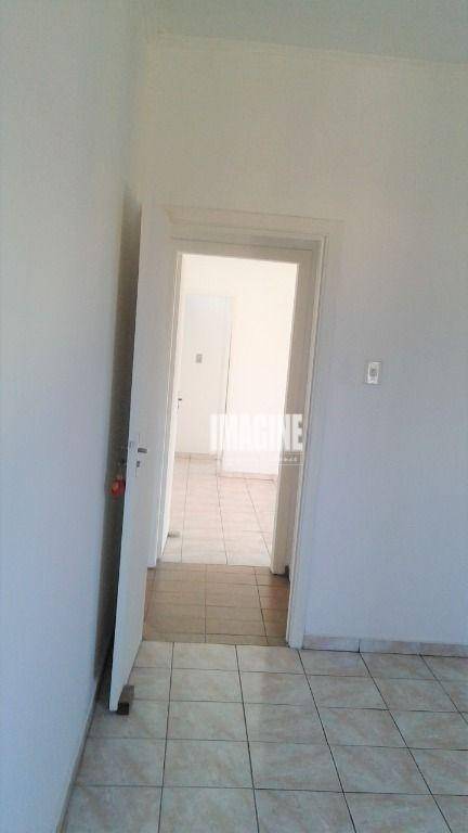 Casa à venda com 3 quartos, 240m² - Foto 23