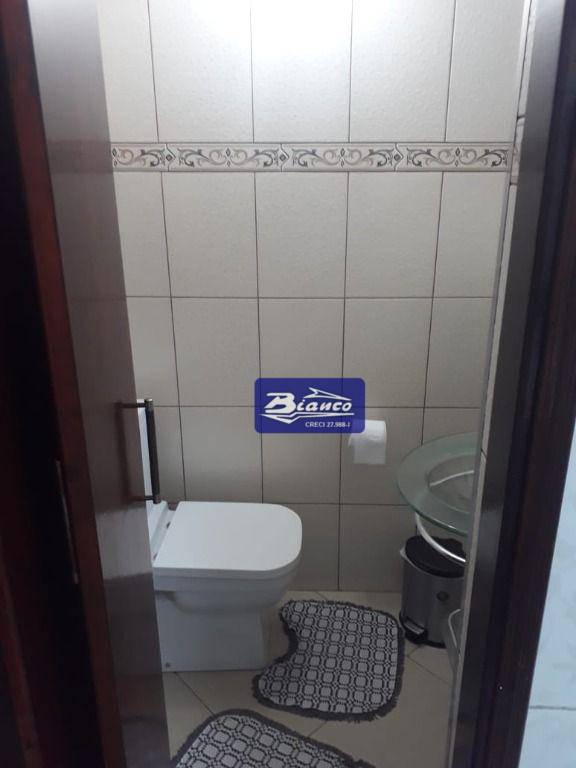 Sobrado à venda com 2 quartos, 220m² - Foto 9