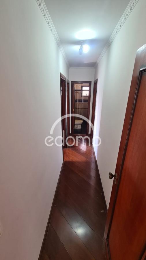 Apartamento para alugar com 3 quartos, 120m² - Foto 11