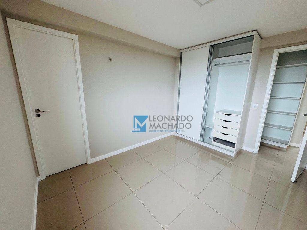 Apartamento à venda com 3 quartos, 133m² - Foto 12