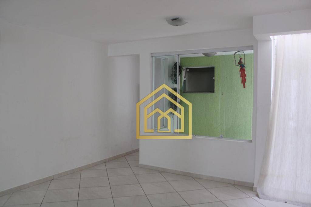 Sobrado à venda com 4 quartos, 220m² - Foto 3