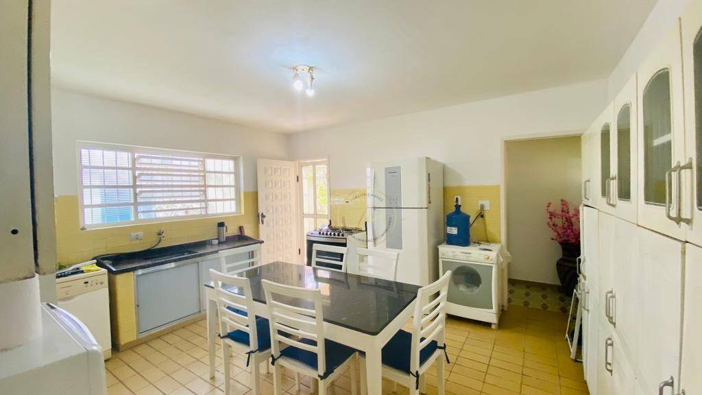 Casa à venda com 3 quartos, 230m² - Foto 19