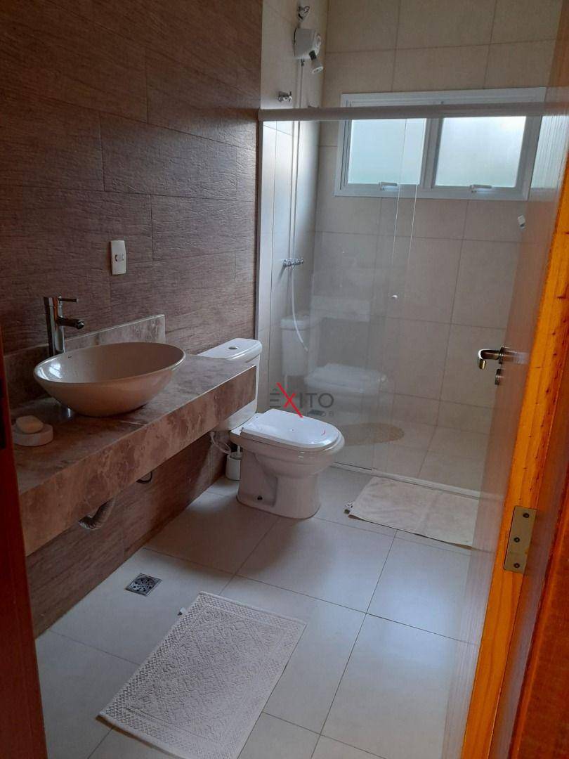 Casa de Condomínio à venda com 3 quartos, 214m² - Foto 17