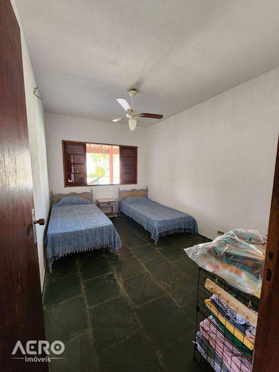Casa à venda com 4 quartos, 150m² - Foto 13