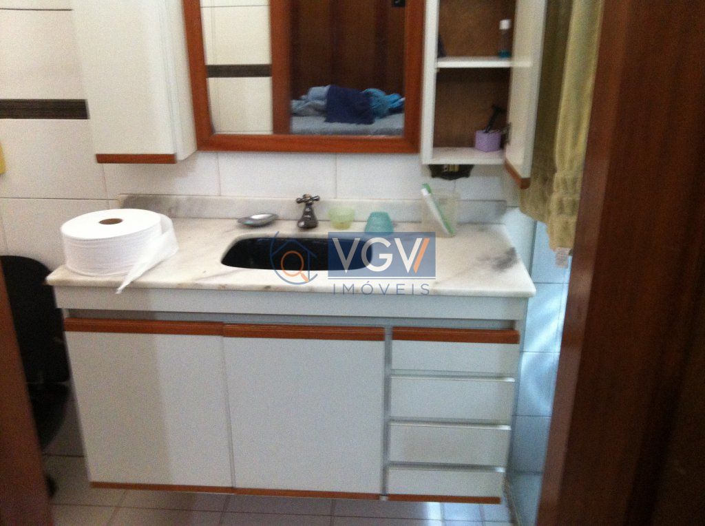 Casa à venda com 3 quartos, 200m² - Foto 13