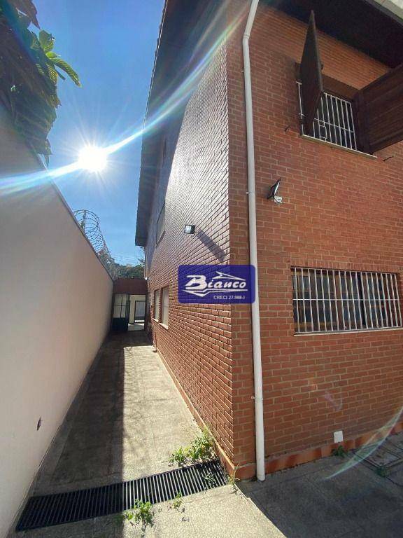 Sobrado à venda e aluguel com 3 quartos, 337m² - Foto 3