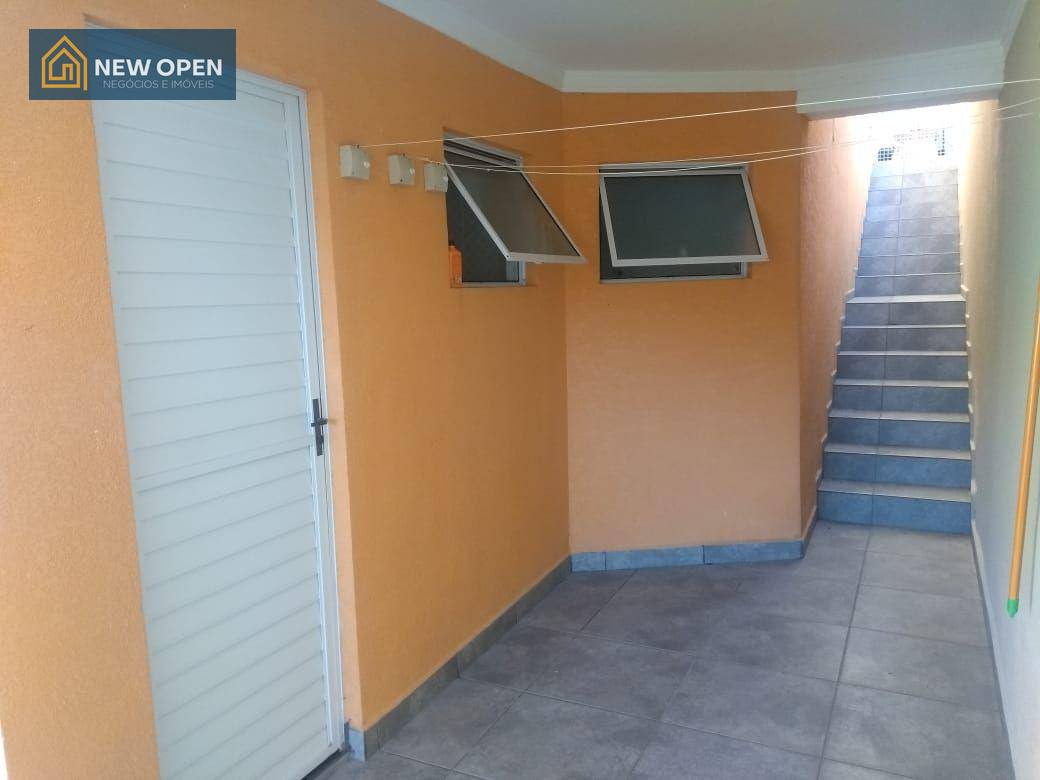 Casa à venda com 4 quartos, 200m² - Foto 18