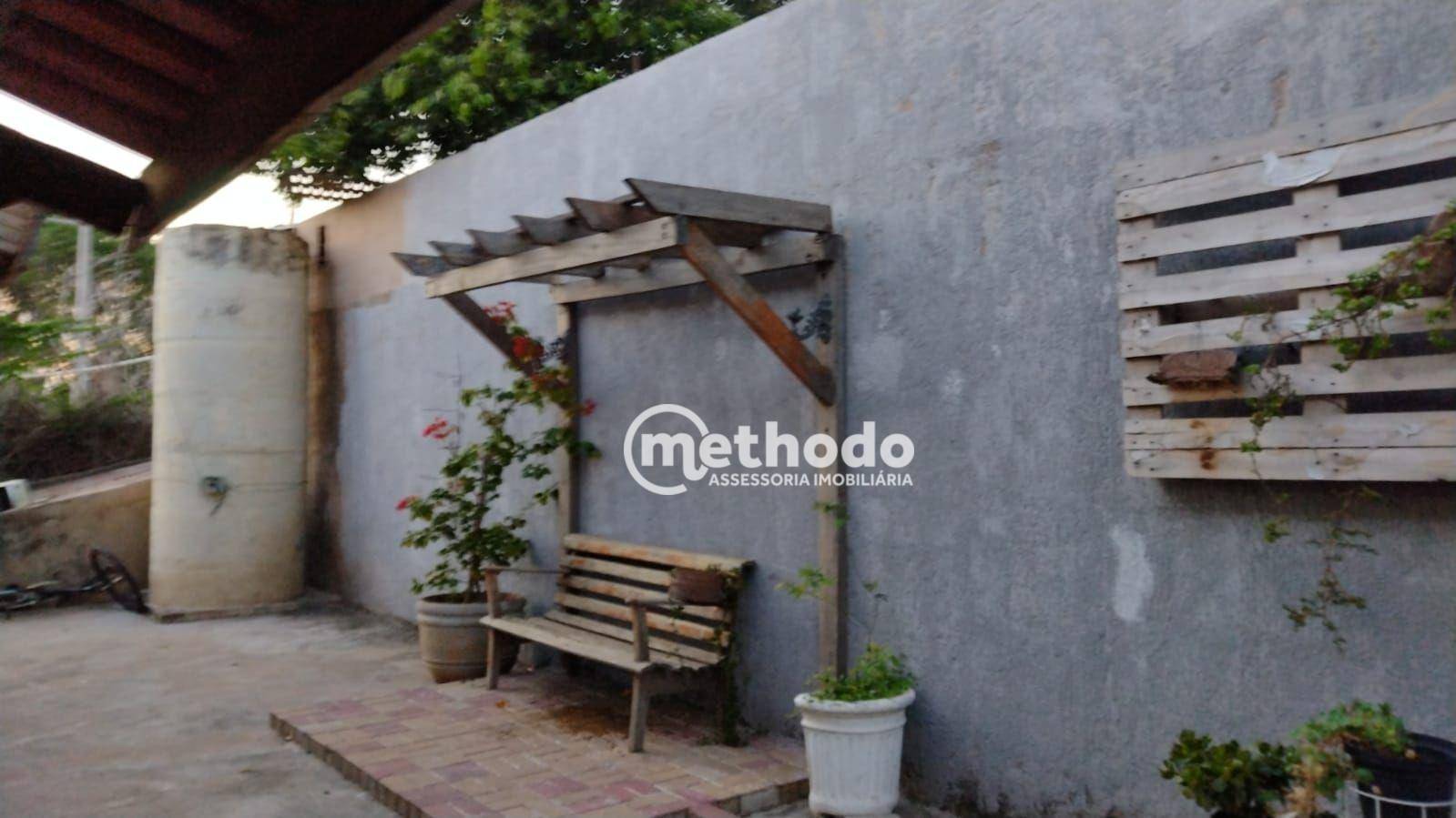 Chácara à venda com 4 quartos, 220m² - Foto 3