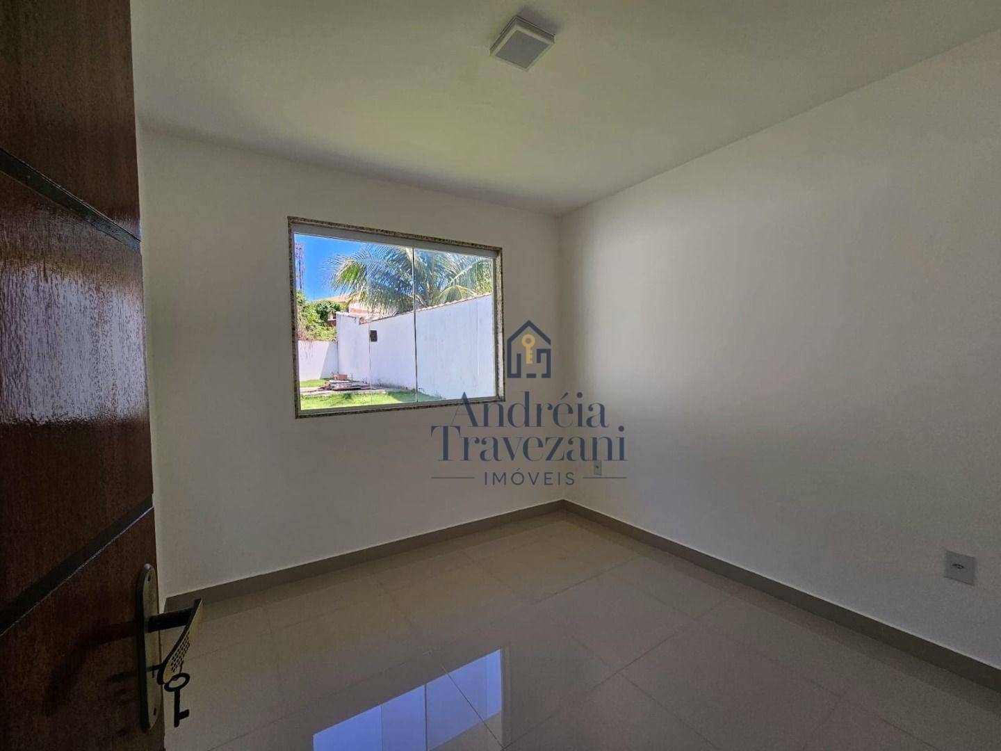 Casa à venda com 2 quartos, 60m² - Foto 13
