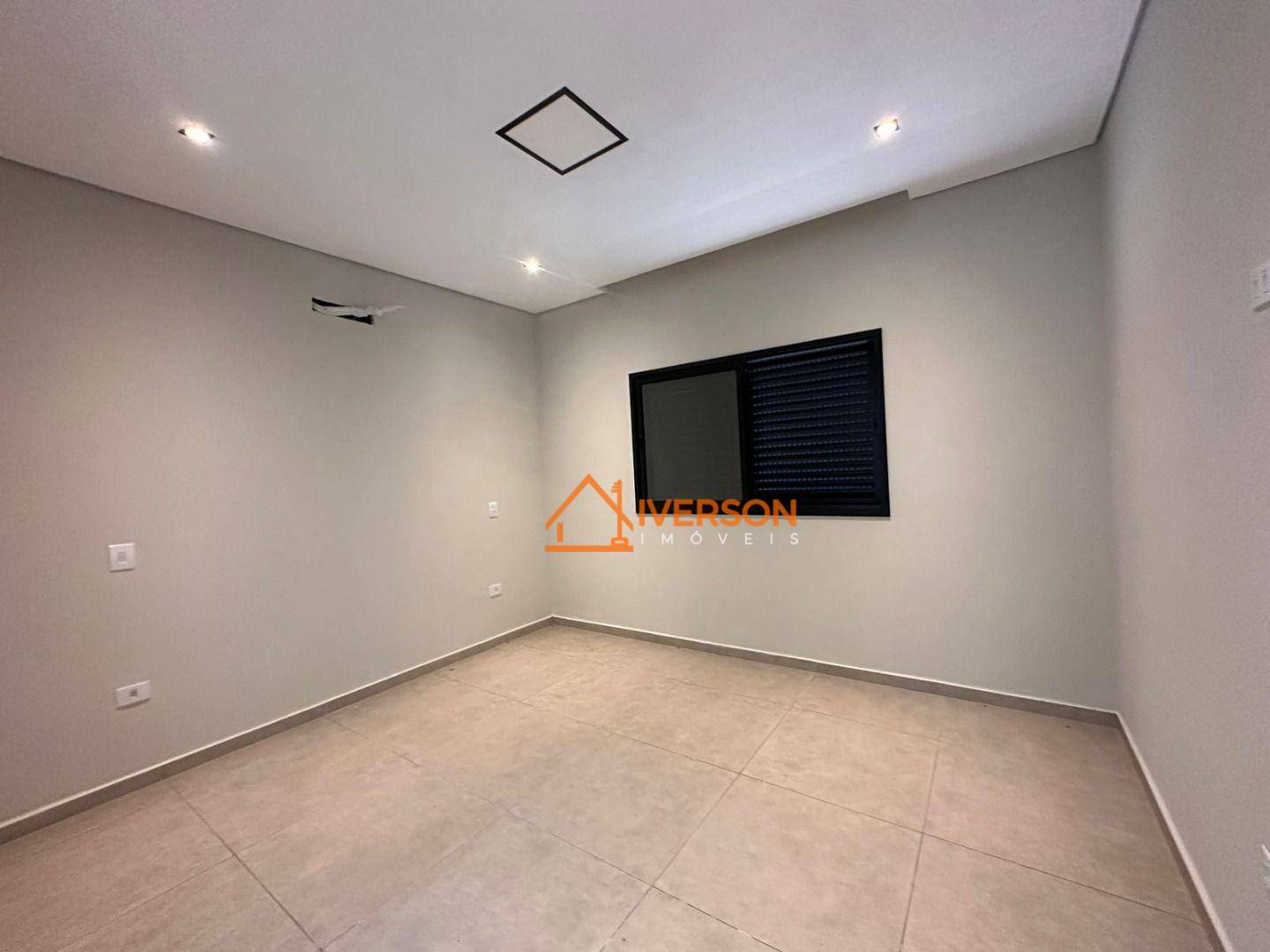 Casa à venda com 3 quartos, 174m² - Foto 13