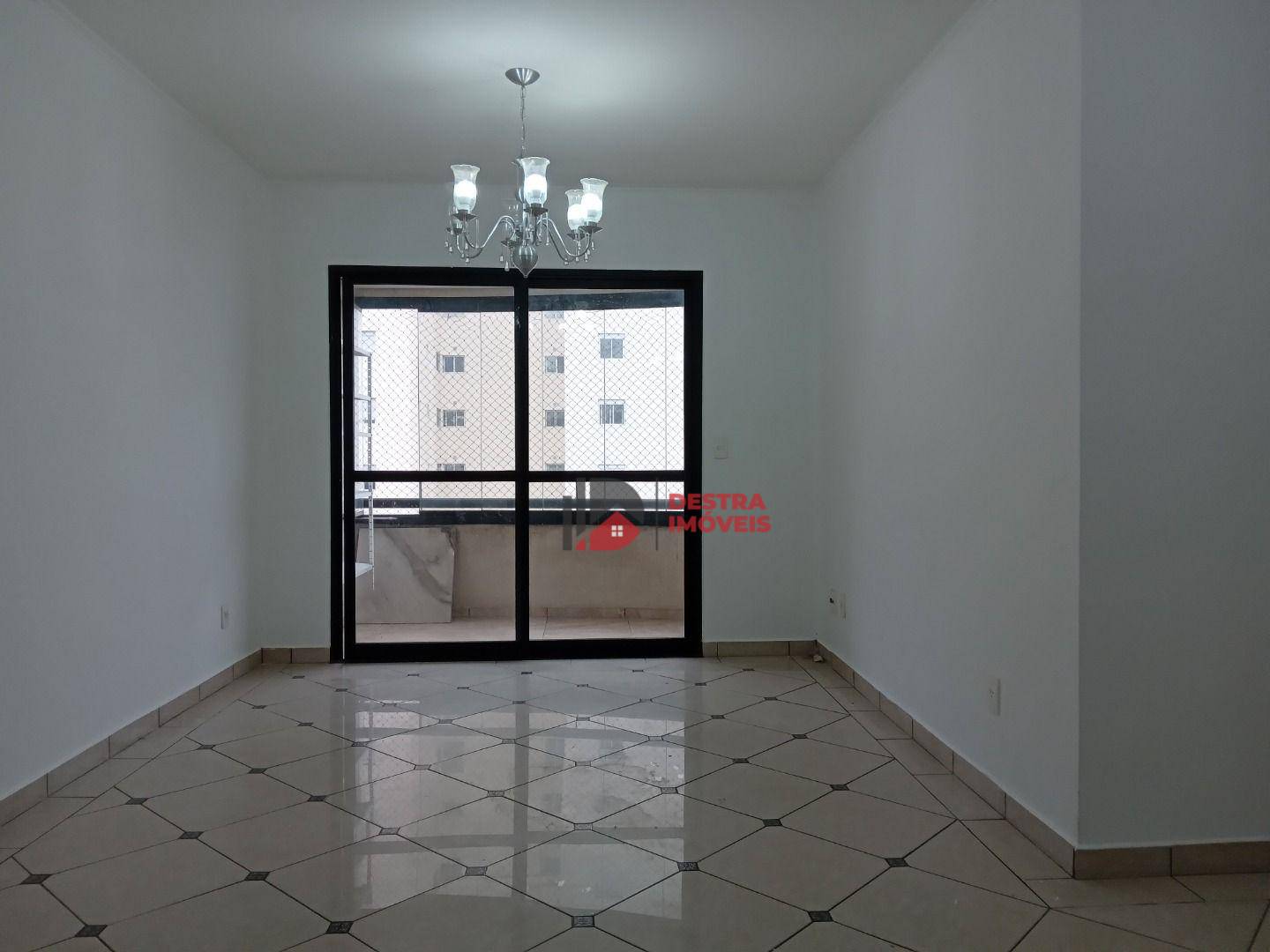 Apartamento para alugar com 3 quartos, 78m² - Foto 3