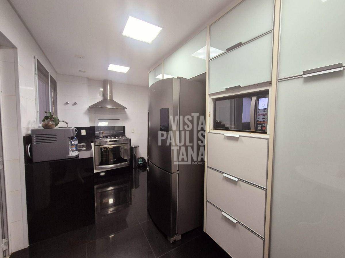 Apartamento à venda com 3 quartos, 121m² - Foto 9