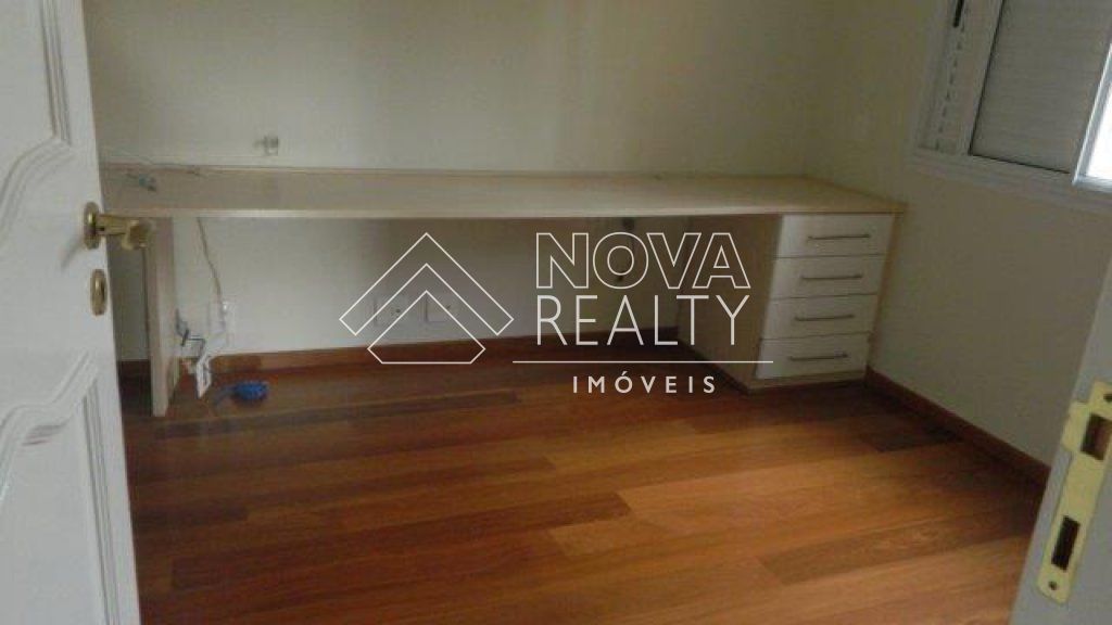 Apartamento para alugar com 4 quartos, 222m² - Foto 5