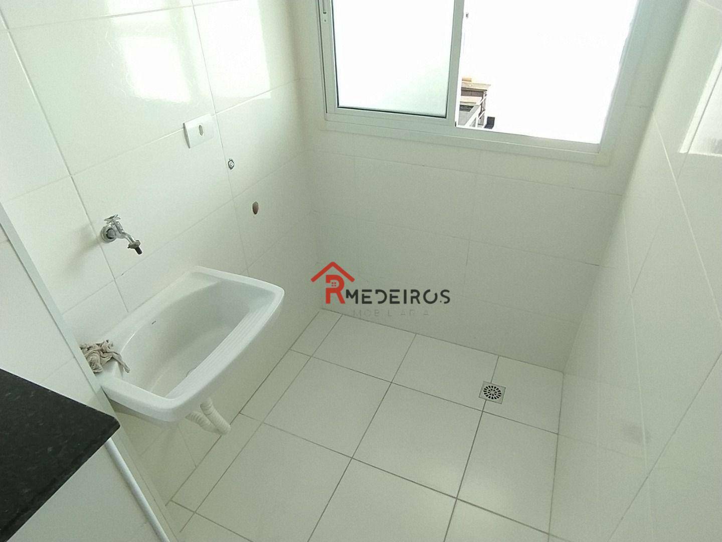 Apartamento à venda com 2 quartos, 75m² - Foto 17