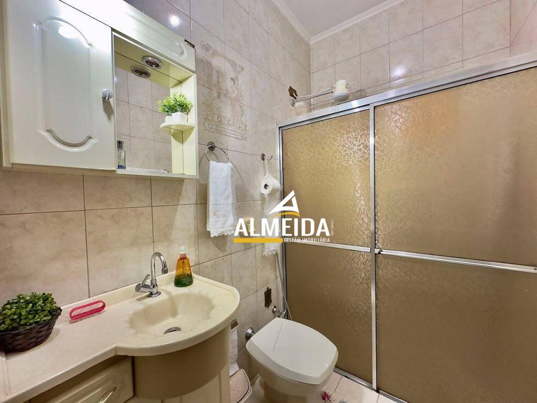 Casa, 3 quartos, 219 m² - Foto 7