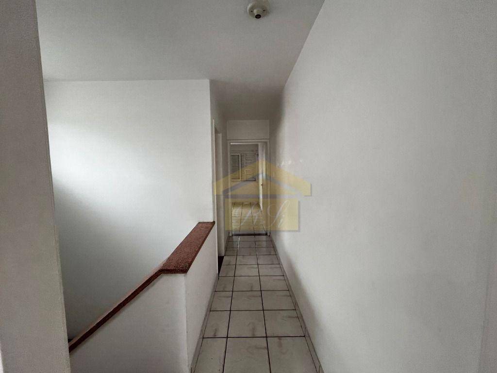 Sobrado para alugar com 2 quartos, 130m² - Foto 8