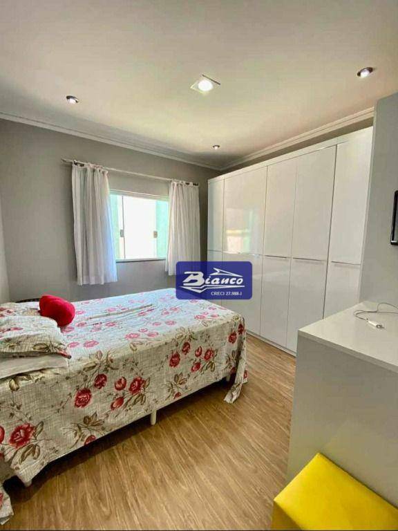 Sobrado à venda com 4 quartos, 211m² - Foto 8