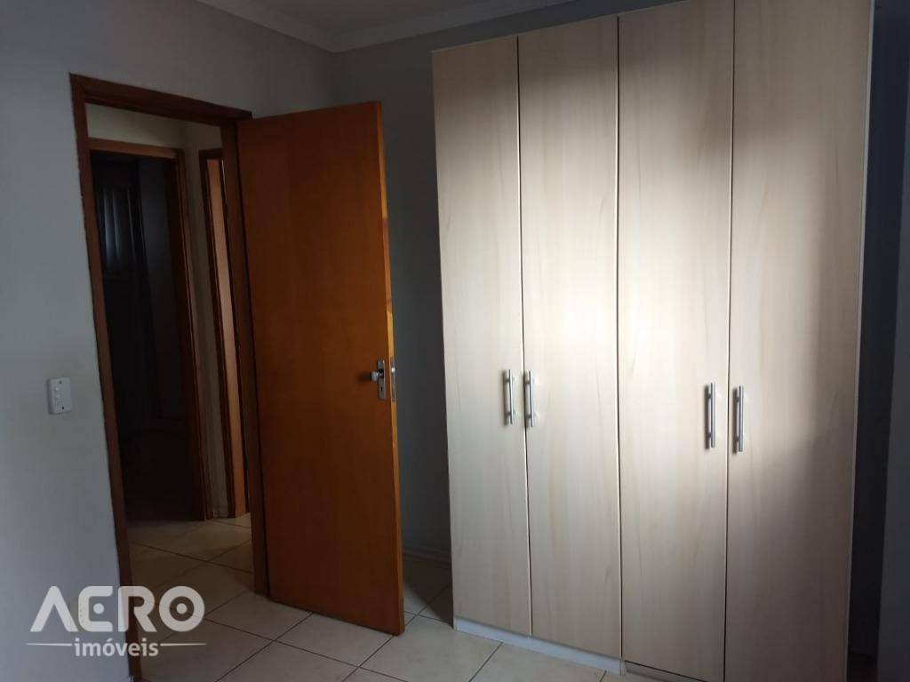 Apartamento à venda com 3 quartos, 80m² - Foto 14