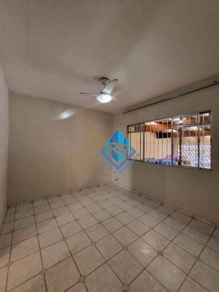 Casa à venda com 3 quartos, 200m² - Foto 15