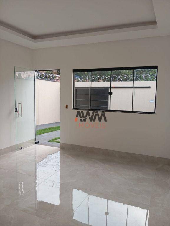 Casa à venda com 3 quartos, 98m² - Foto 4