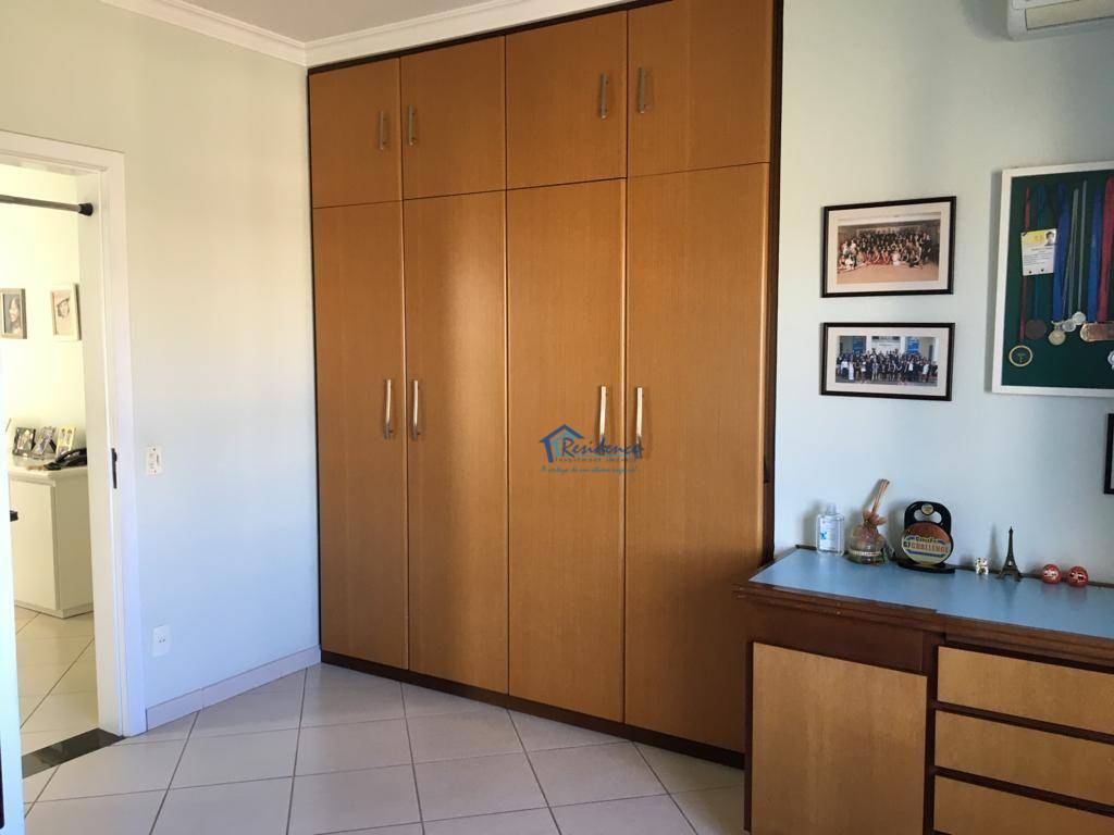 Sobrado à venda com 3 quartos, 303m² - Foto 15