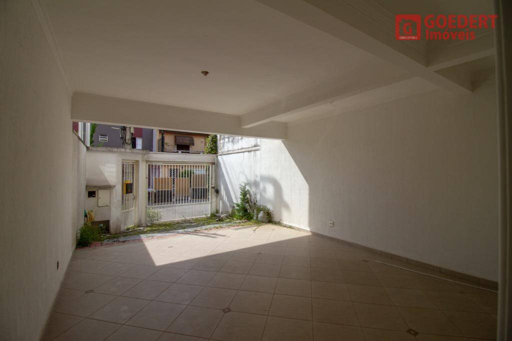 Sobrado à venda com 4 quartos, 190m² - Foto 4