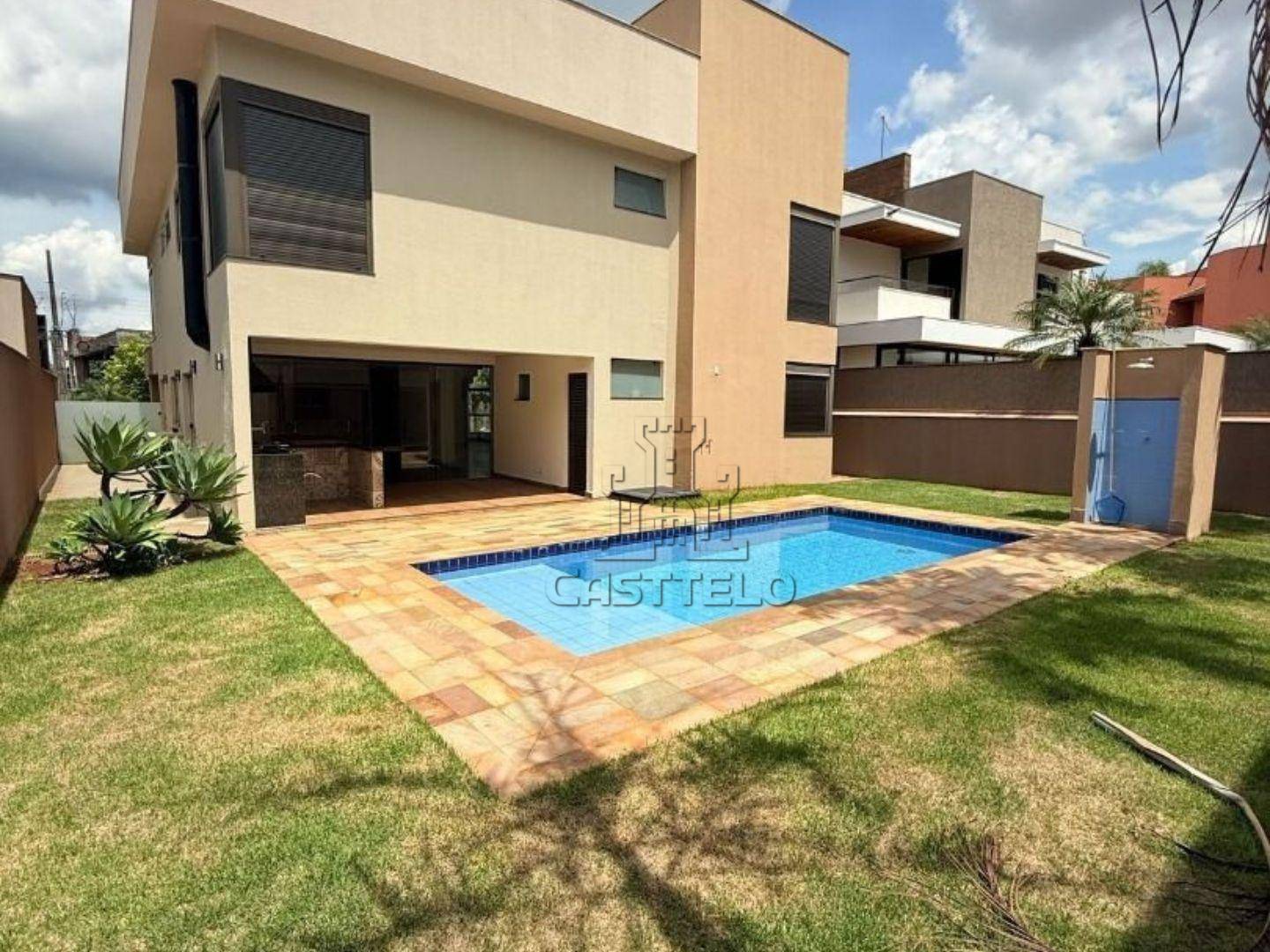 Sobrado, 5 quartos, 325 m² - Foto 1