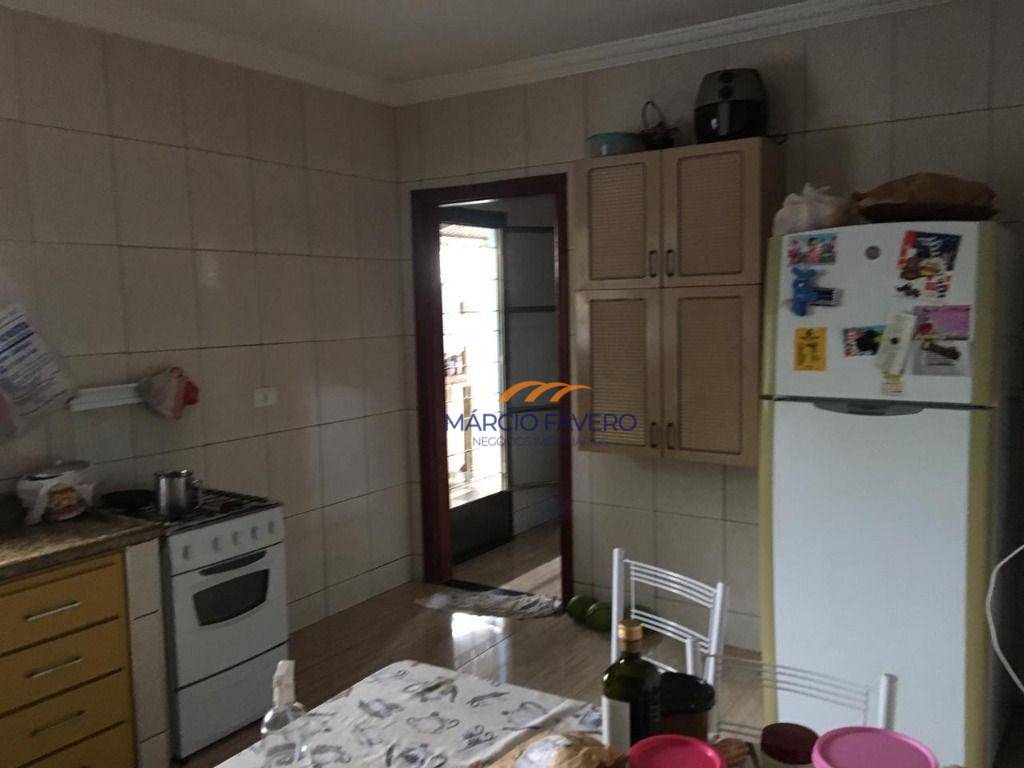 Casa à venda com 3 quartos, 185m² - Foto 10