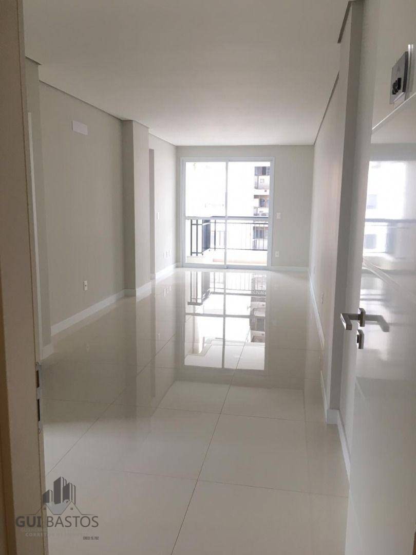 Apartamento à venda com 2 quartos, 77m² - Foto 46