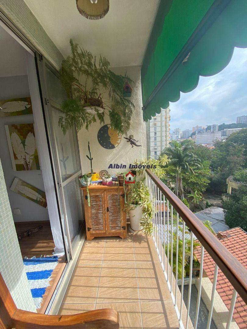 Apartamento à venda com 1 quarto, 120m² - Foto 2