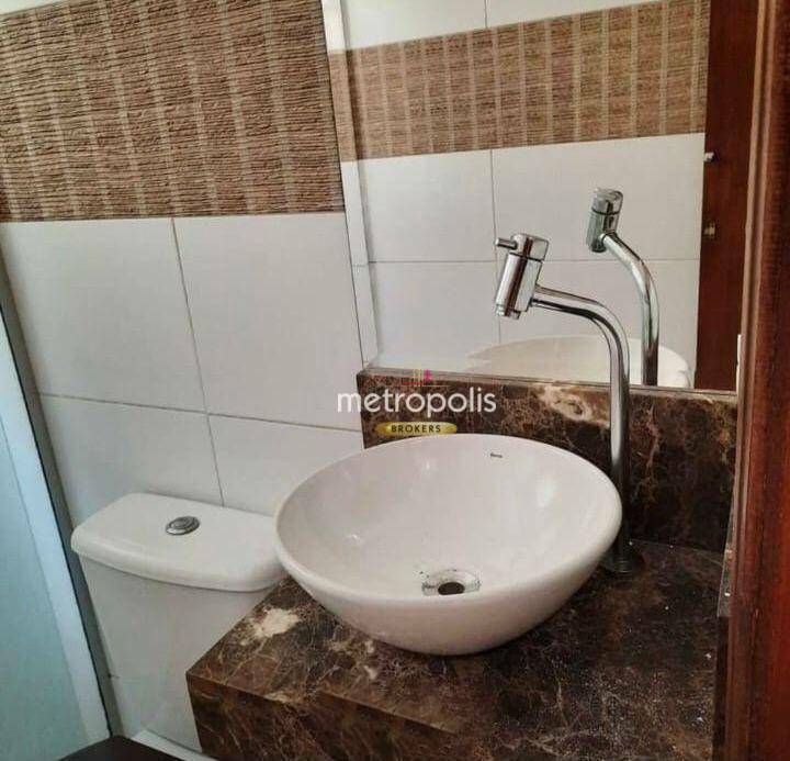 Sobrado à venda com 2 quartos, 240m² - Foto 10