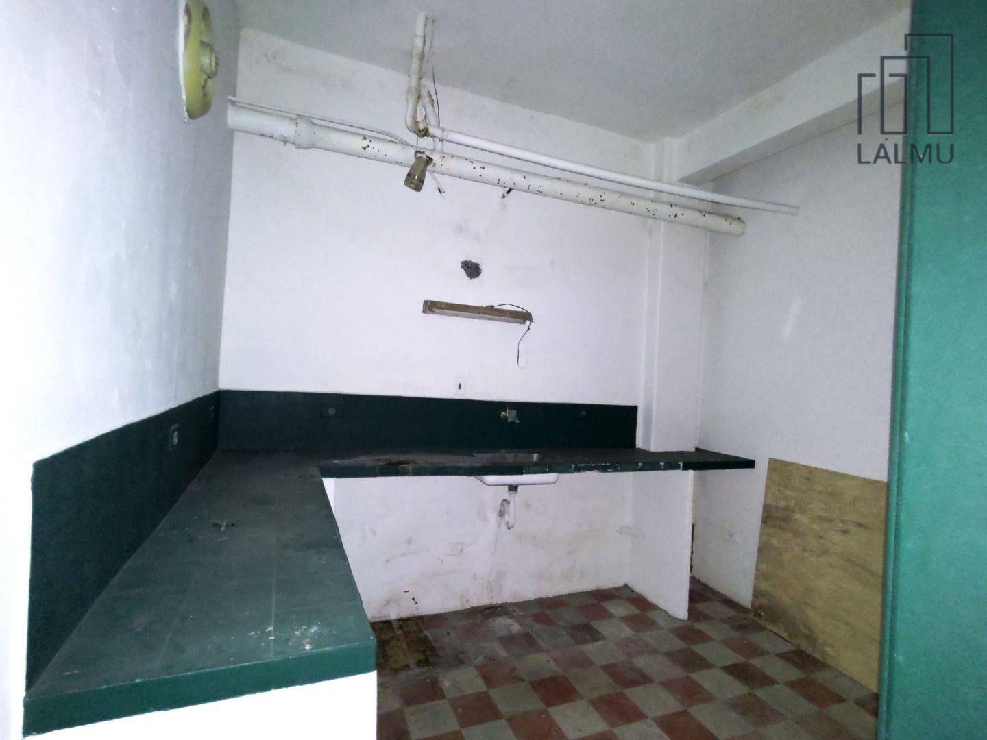 Sobrado para alugar com 3 quartos, 300m² - Foto 71