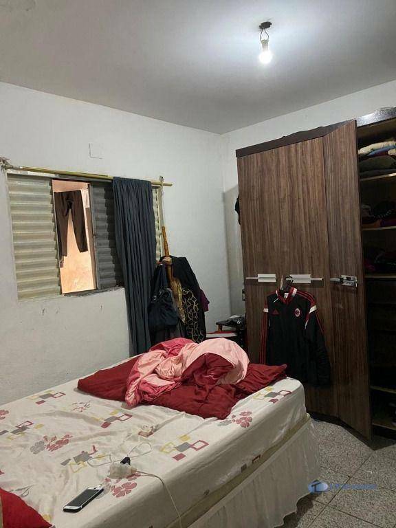 Casa à venda com 4 quartos, 140m² - Foto 6