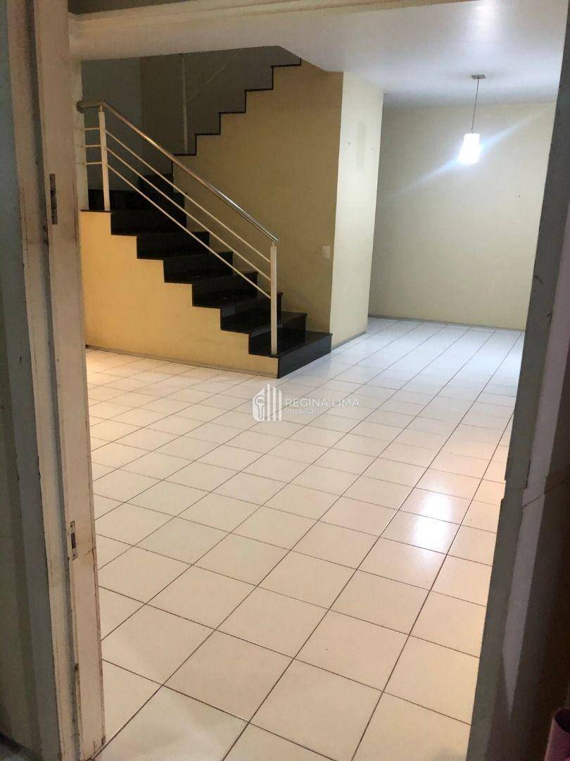 Casa de Condomínio à venda com 3 quartos, 200m² - Foto 6