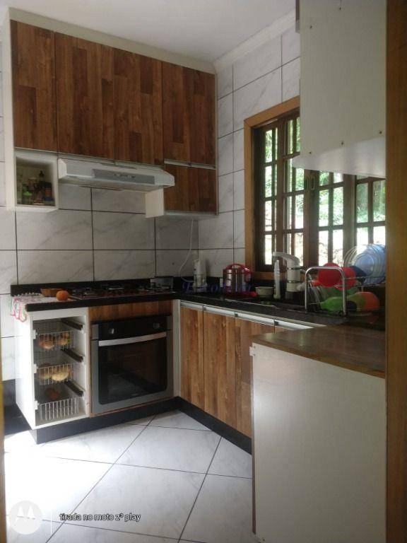 Casa à venda com 3 quartos, 115m² - Foto 2