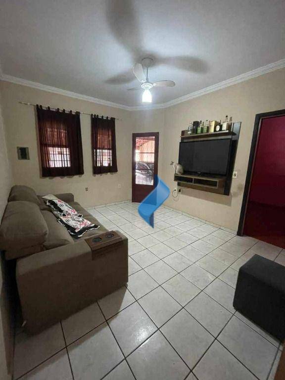 Casa à venda com 3 quartos, 80m² - Foto 4