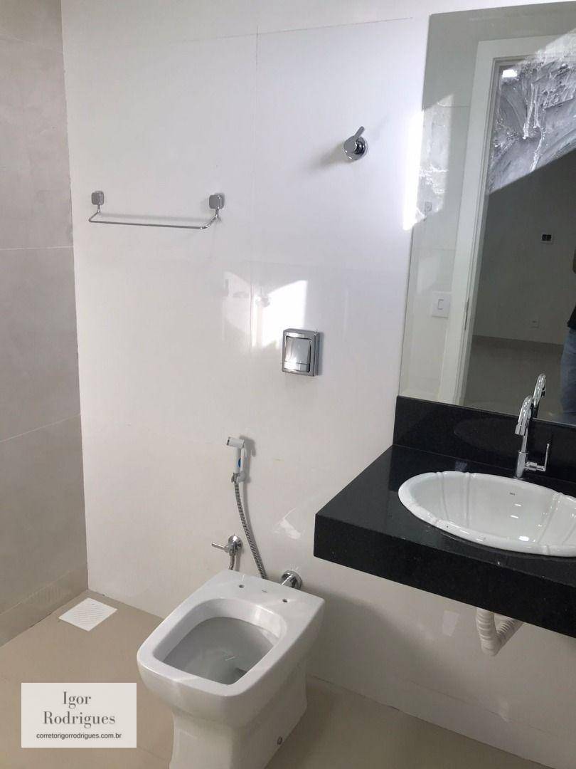 Sobrado à venda com 4 quartos, 330m² - Foto 11