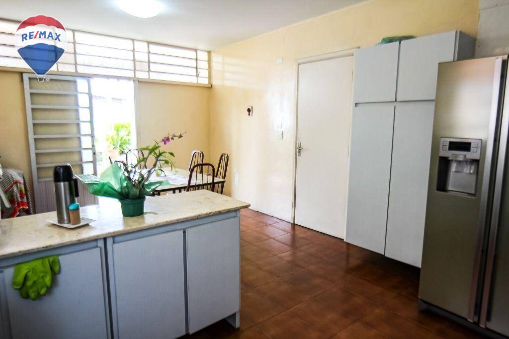 Sobrado à venda com 3 quartos, 290m² - Foto 11