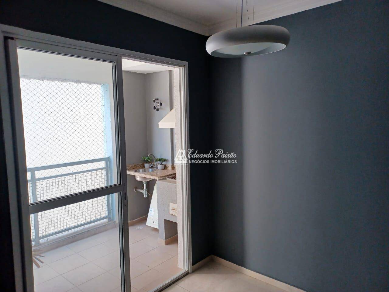 Apartamento à venda com 2 quartos, 58m² - Foto 4