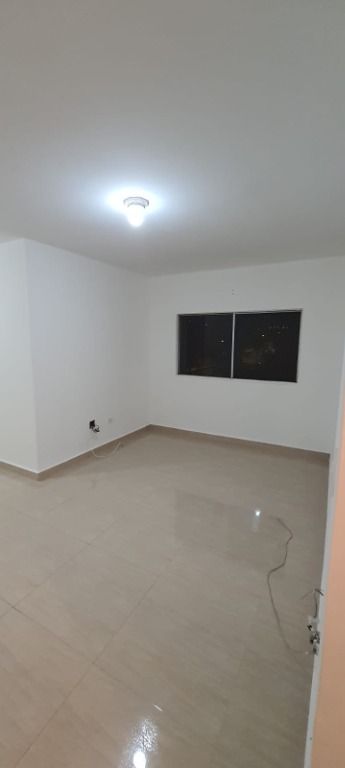 Apartamento à venda com 2 quartos, 64m² - Foto 8