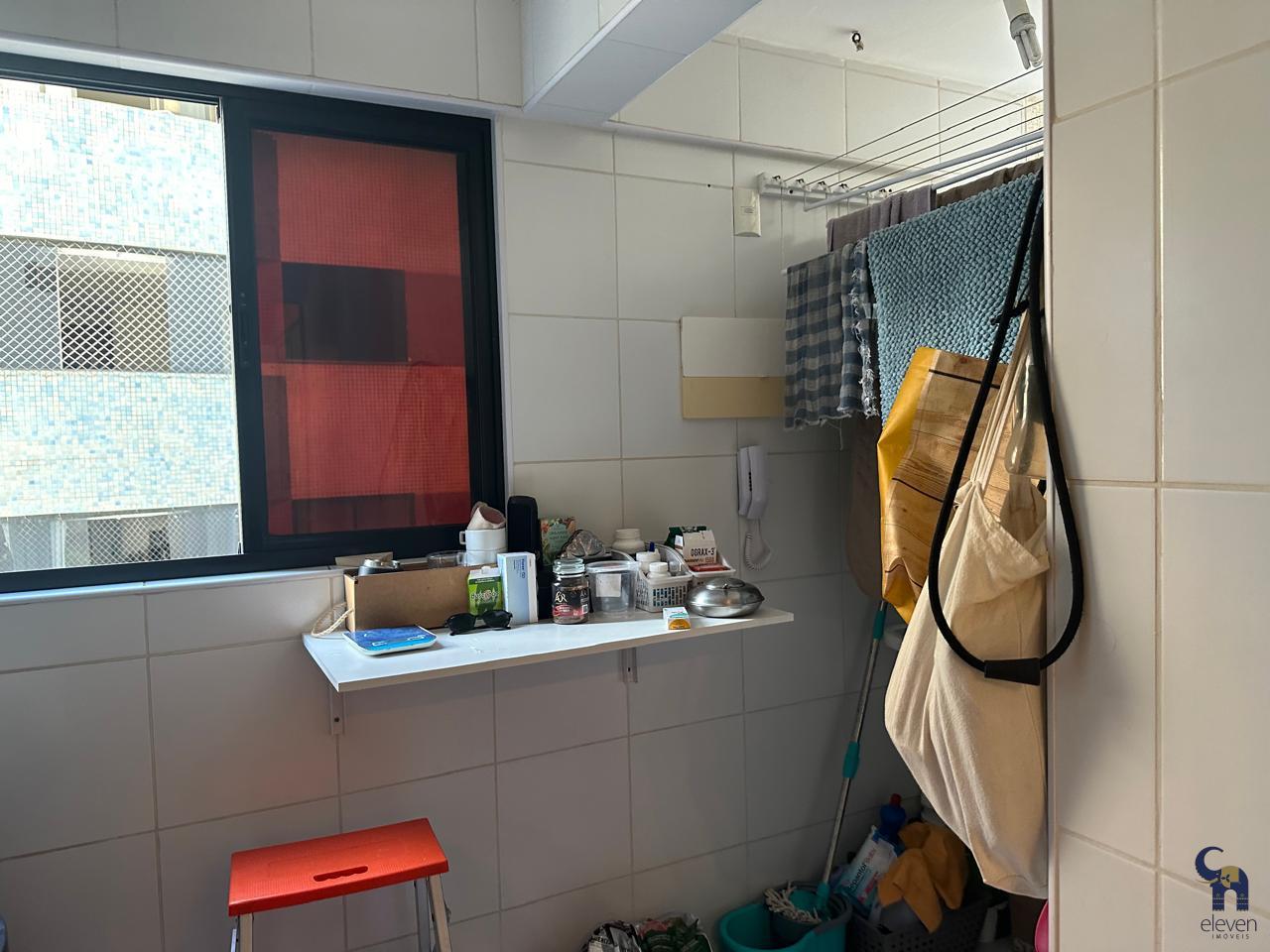 Apartamento à venda com 1 quarto, 42m² - Foto 10