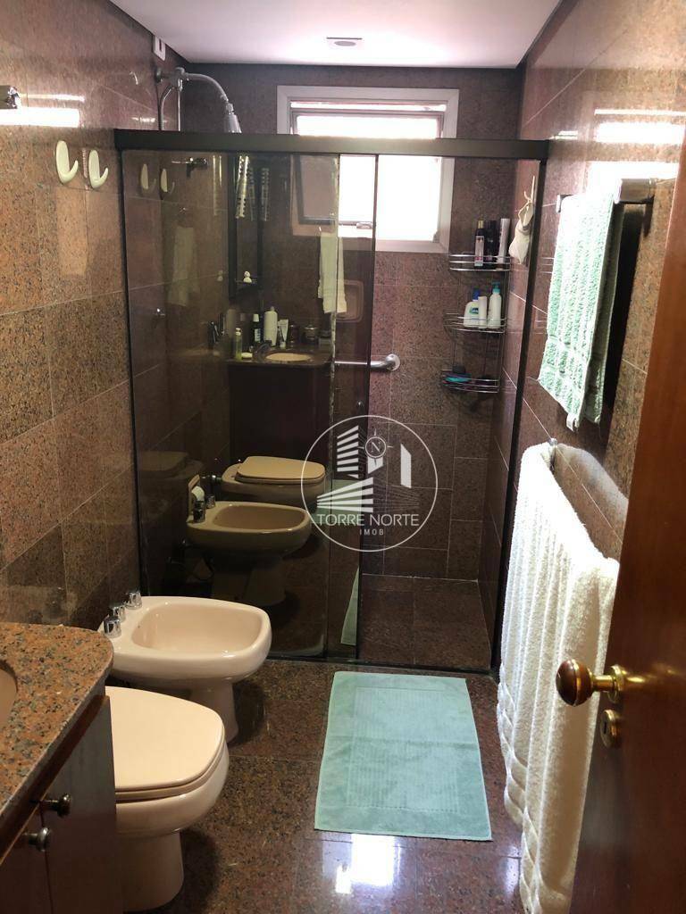 Apartamento à venda com 3 quartos, 117m² - Foto 19