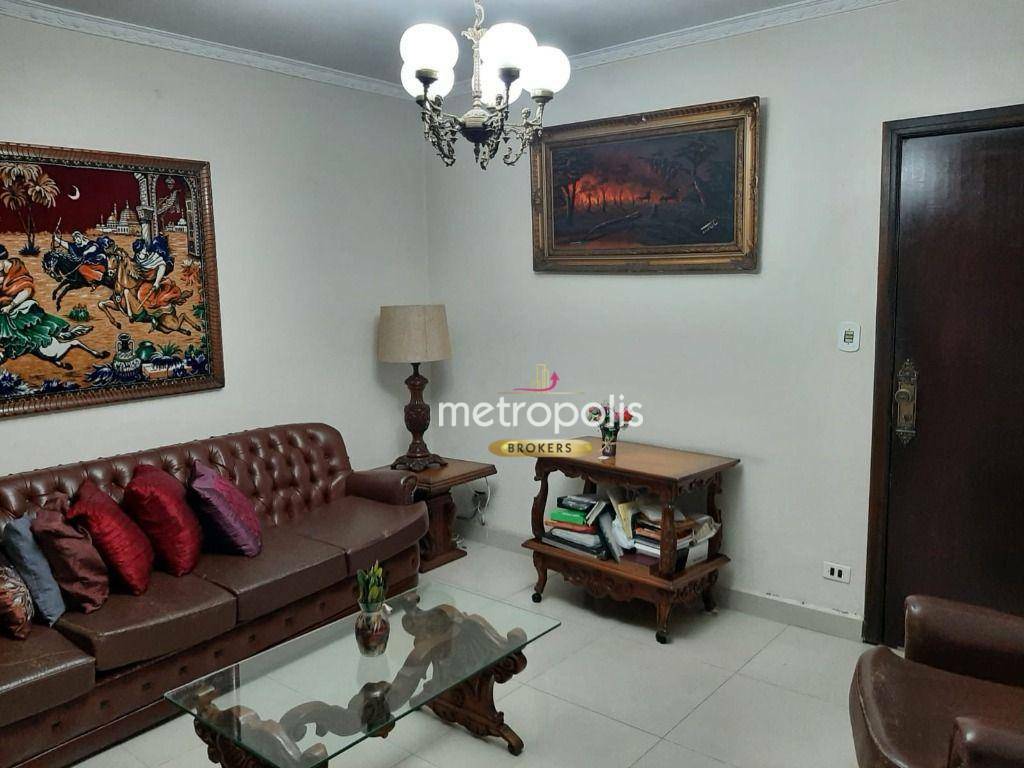 Sobrado à venda com 6 quartos, 264m² - Foto 1