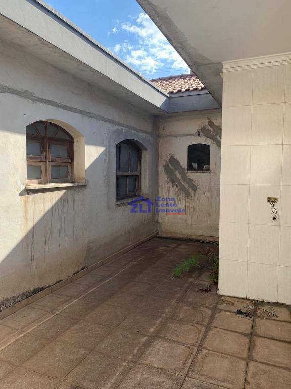 Sobrado à venda com 4 quartos, 240m² - Foto 17