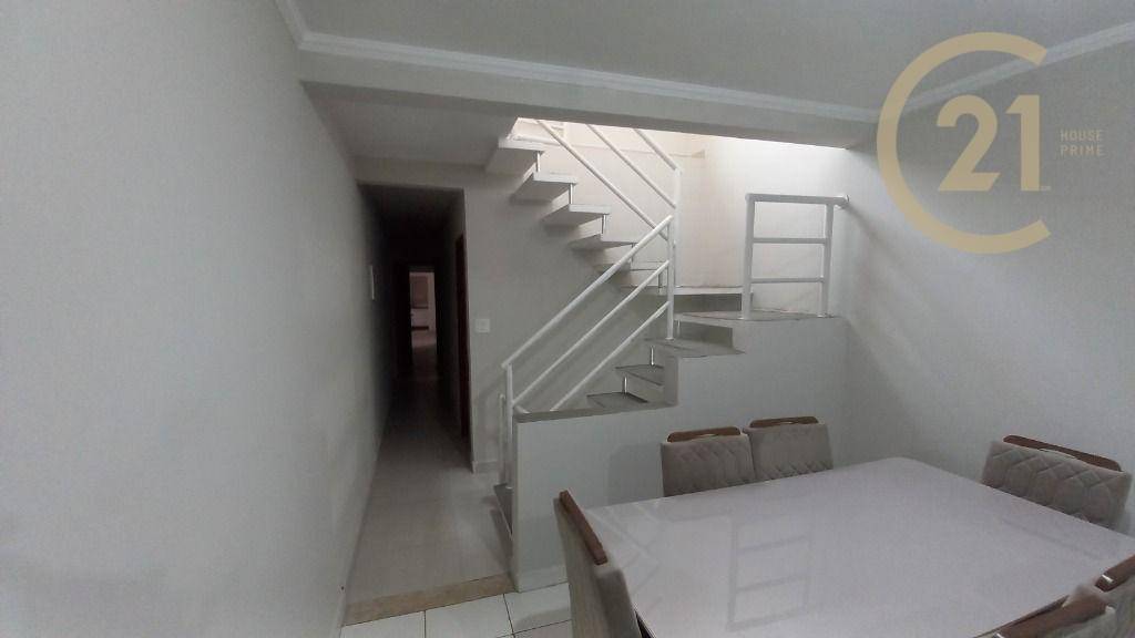 Casa à venda com 3 quartos, 220m² - Foto 14