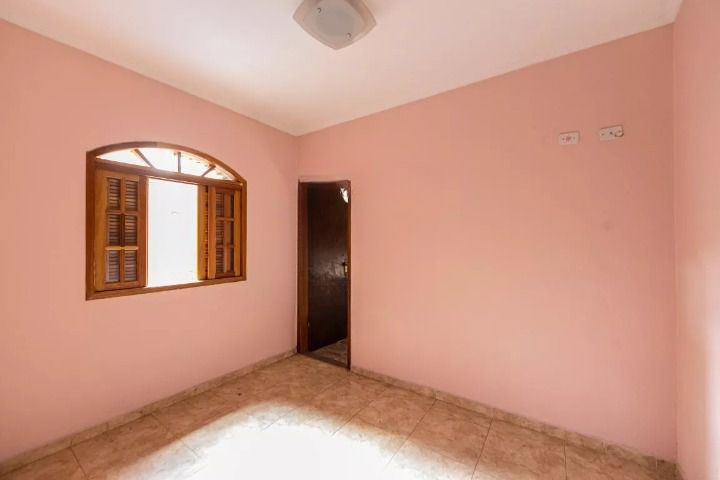 Sobrado à venda com 4 quartos, 250m² - Foto 35