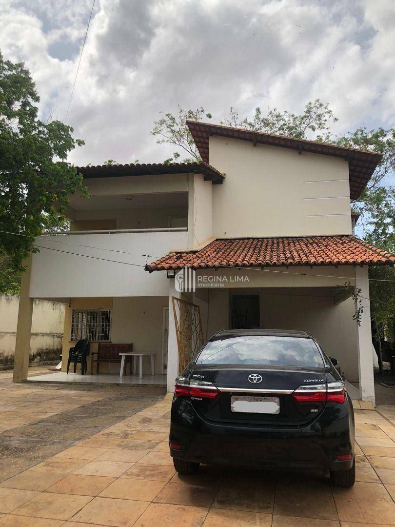 Casa de Condomínio à venda com 3 quartos, 200m² - Foto 4